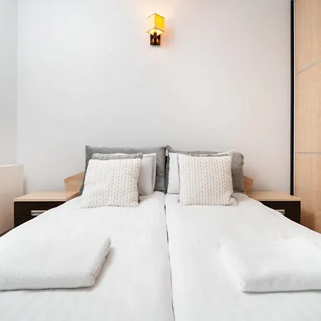 Cichy W Centrum Miasta - Balkon & Klimatyzacja - Riverside Vista By Uniquerent شقة فروتسواف