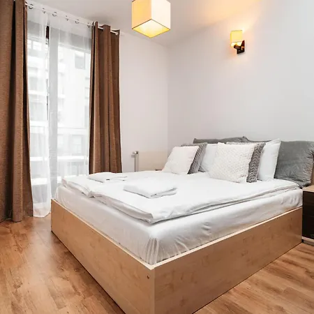 Cichy W Centrum Miasta - Balkon & Klimatyzacja - Riverside Vista By Uniquerent فروتسواف