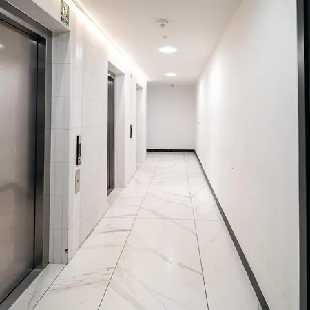 شقة Cichy W Centrum Miasta - Balkon & Klimatyzacja - Riverside Vista By Uniquerent *