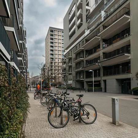 Cichy W Centrum Miasta - Balkon & Klimatyzacja - Riverside Vista By Uniquerent شقة *