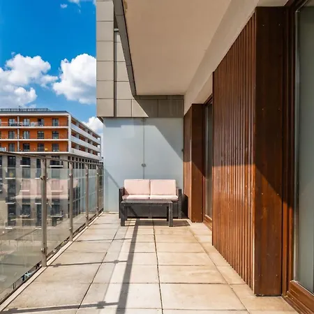 شقة Cichy W Centrum Miasta - Balkon & Klimatyzacja - Riverside Vista By Uniquerent